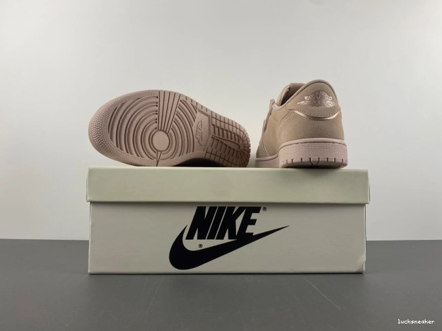 Reps LUCY Particle 1 Low Retro NS Jordan Beige AO1935-204 0703